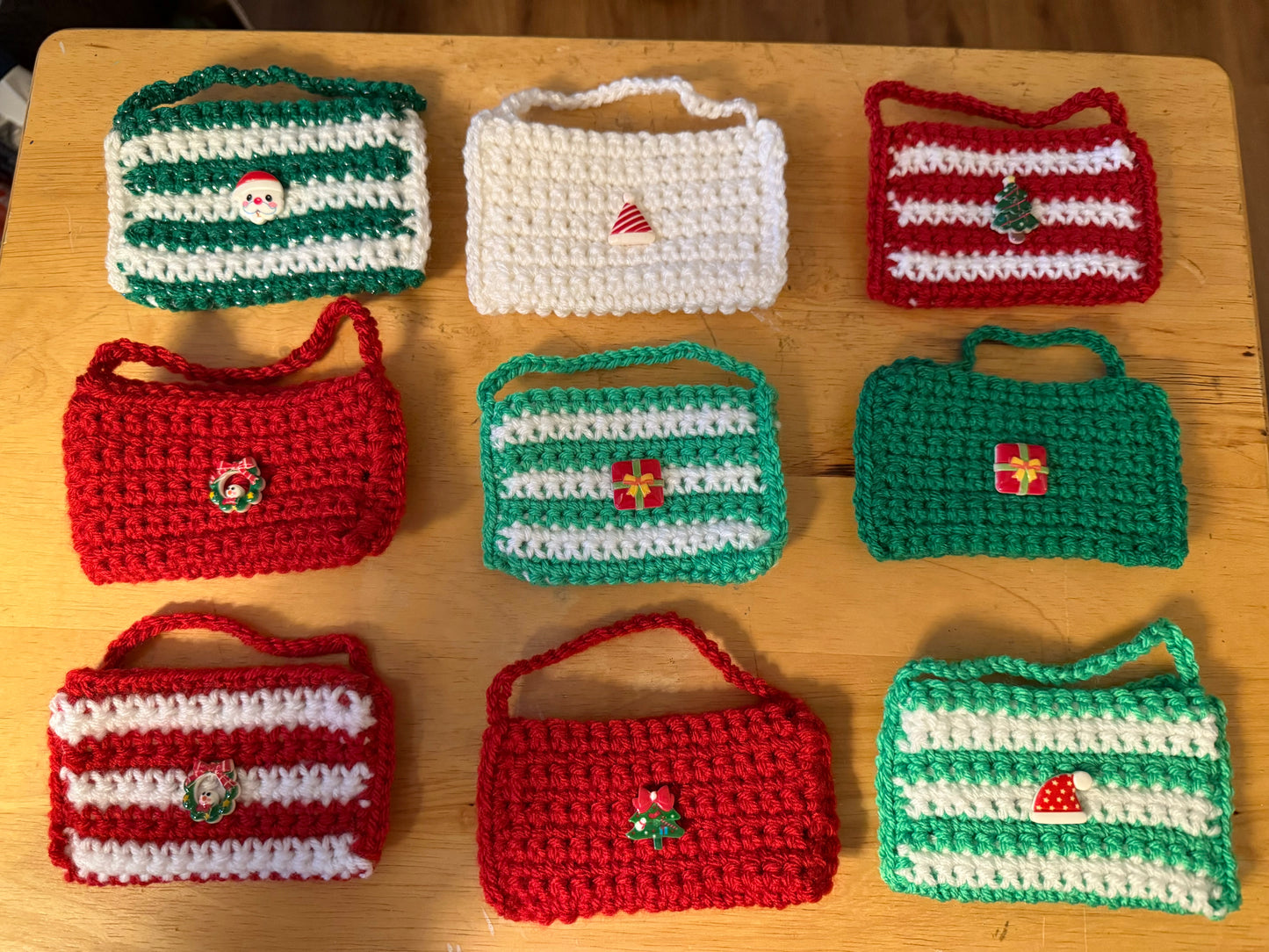 Present Pocket Holiday