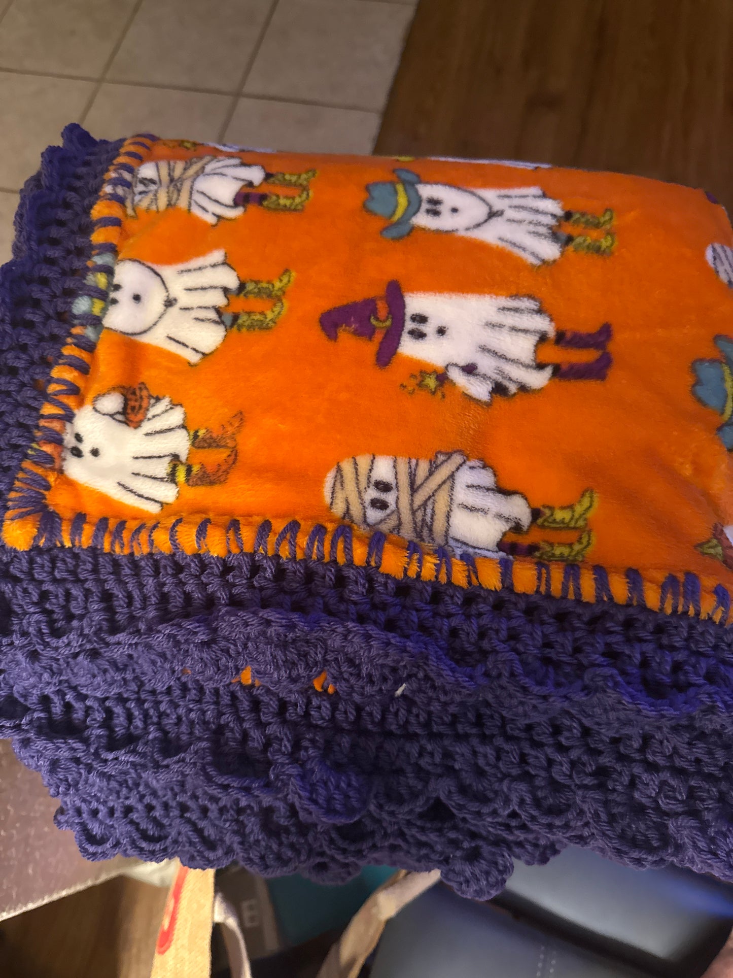 Halloween Ghosts Throw Blanket